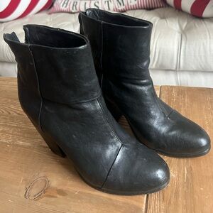 RAG & BONE CLASSIC NEWBURY BOOT IN BLACK, size 39 (9)